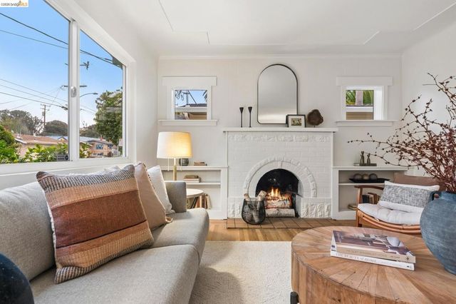 4261 Suter Street, Oakland, CA 94619