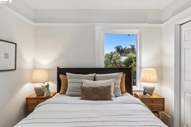 4261 Suter Street, Oakland, CA 94619