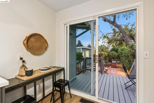 4261 Suter Street, Oakland, CA 94619