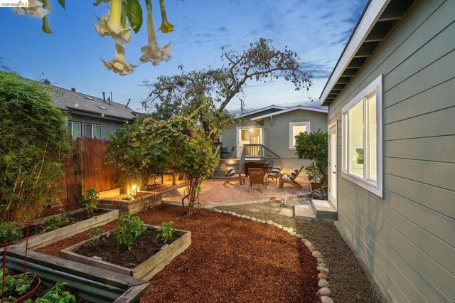 4261 Suter Street, Oakland, CA 94619