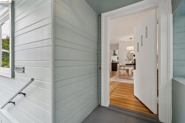 4261 Suter Street, Oakland, CA 94619