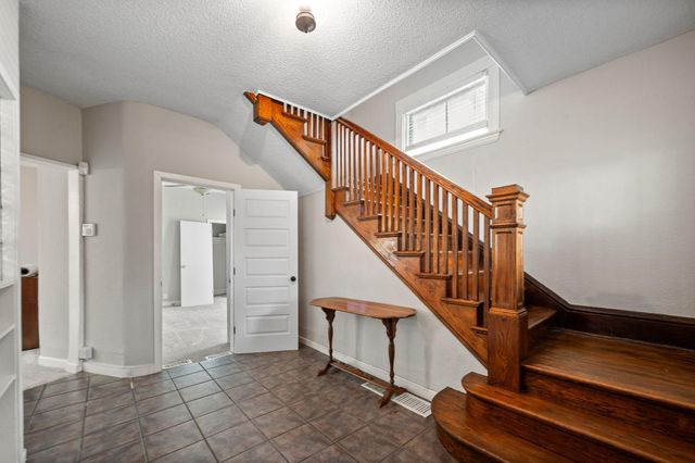 2511 Upton Avenue N, Minneapolis, MN 55411
