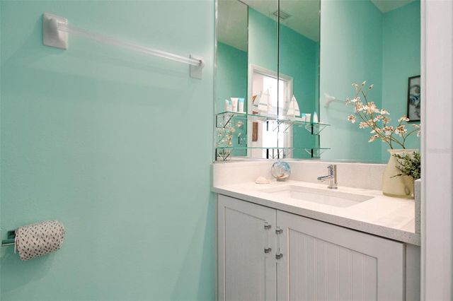 535 FOREST WAY, Longboat Key, FL 34228