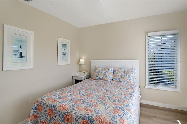 535 FOREST WAY, Longboat Key, FL 34228
