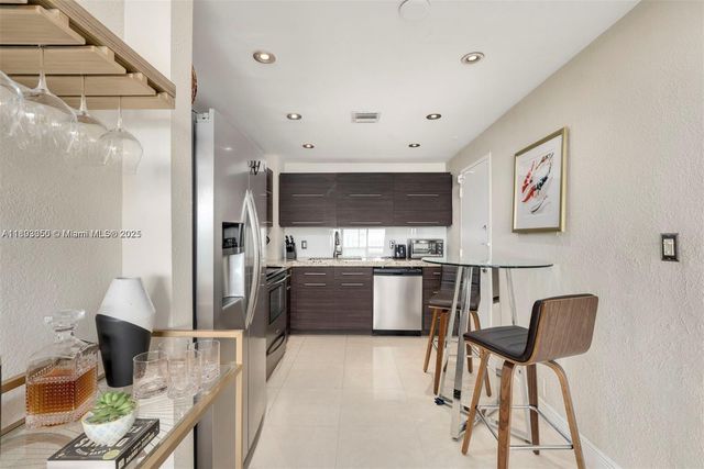 1200 West Ave 725, Miami Beach, FL 33139