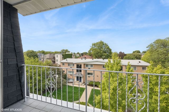 415 Wesley Avenue 45, Oak Park, IL 60302