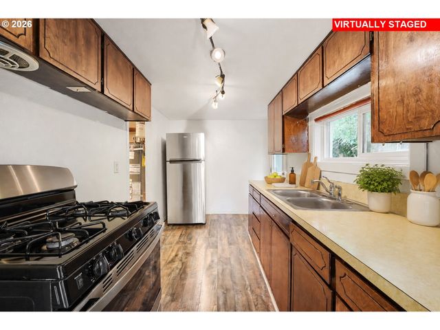 11515 Nw LAIDLAW Rd, Portland, OR 97229