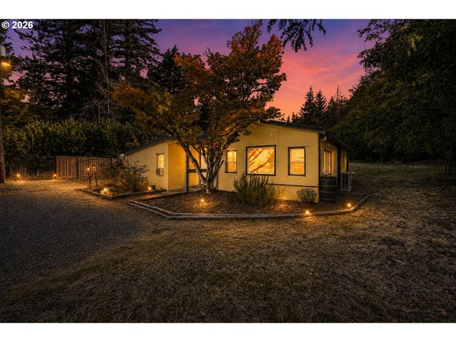 11515 Nw LAIDLAW Rd, Portland, OR 97229