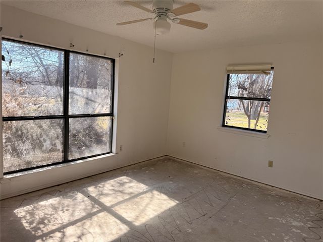 150 Pecan Drive, East Tawakoni, TX 75472