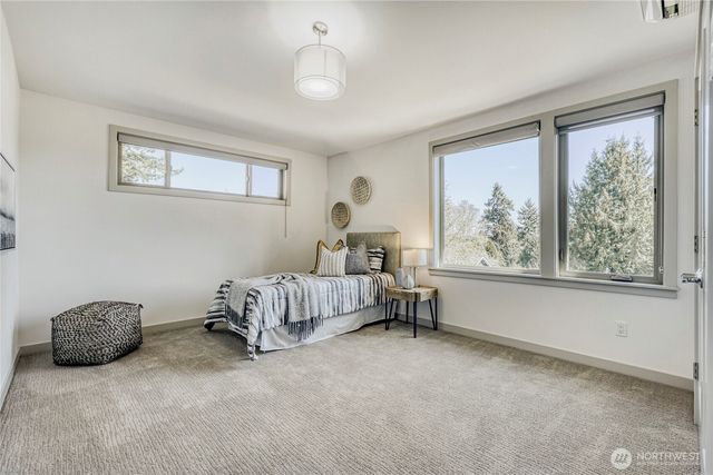 10719 Densmore Avenue N, Seattle, WA 98133