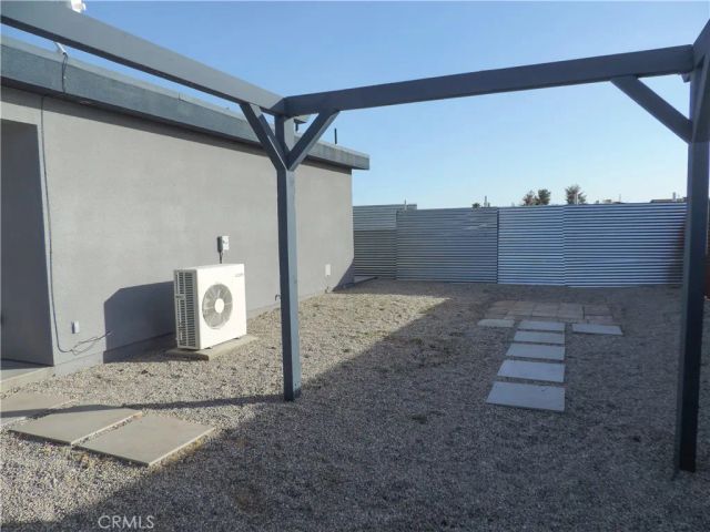 2470 Delgada Ave, Landers, CA 92285