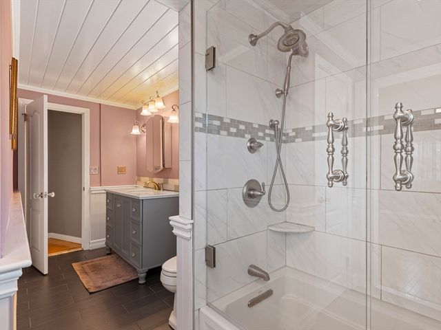 7 Fabens St, Saugus, MA 01906