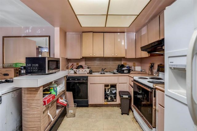 316 N 28th Ave, Hollywood, FL 33020