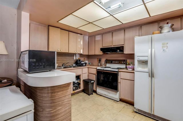 316 N 28th Ave, Hollywood, FL 33020