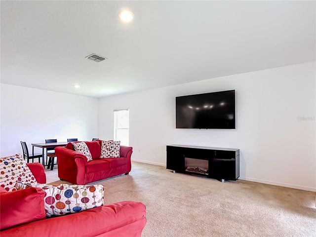 417 BLUE LAKE CIRCLE, Kissimmee, FL 34758