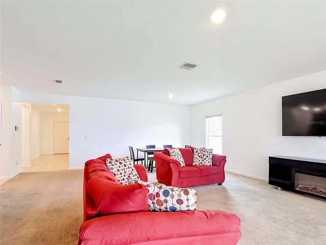 417 BLUE LAKE CIRCLE, Kissimmee, FL 34758