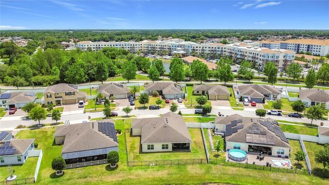 417 BLUE LAKE CIRCLE, Kissimmee, FL 34758