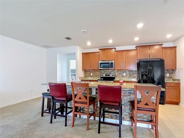 417 BLUE LAKE CIRCLE, Kissimmee, FL 34758