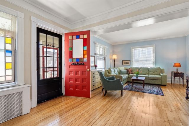 6 Hancock St, Winchester, MA 01890