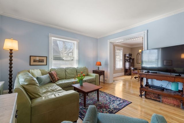 6 Hancock St, Winchester, MA 01890
