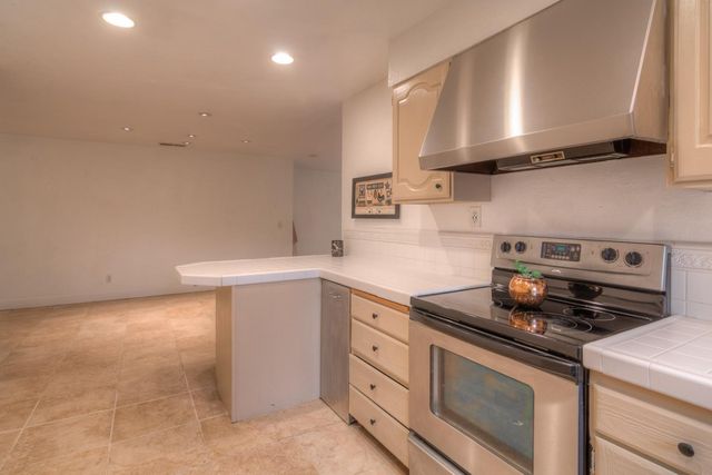 7535 Baldwin St, Valley Springs, CA 95252