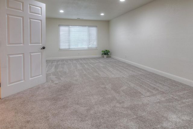 7535 Baldwin St, Valley Springs, CA 95252