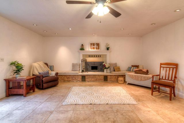 7535 Baldwin St, Valley Springs, CA 95252