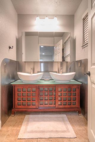 7535 Baldwin St, Valley Springs, CA 95252