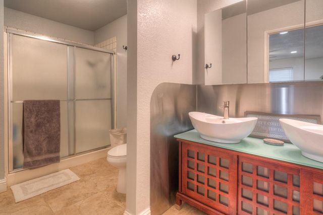 7535 Baldwin St, Valley Springs, CA 95252