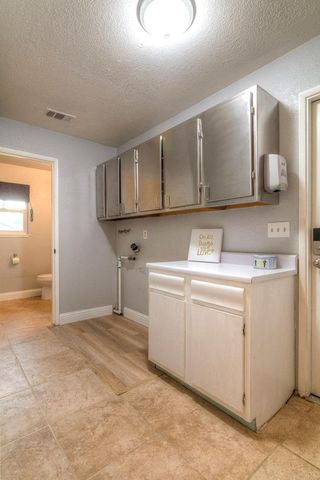 7535 Baldwin St, Valley Springs, CA 95252