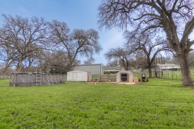 7535 Baldwin St, Valley Springs, CA 95252