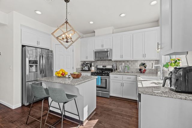 663 Falling Star Drive, Martinez, CA 94553