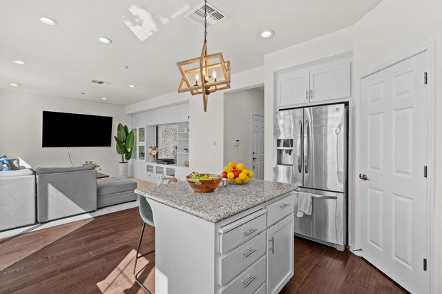 663 Falling Star Drive, Martinez, CA 94553