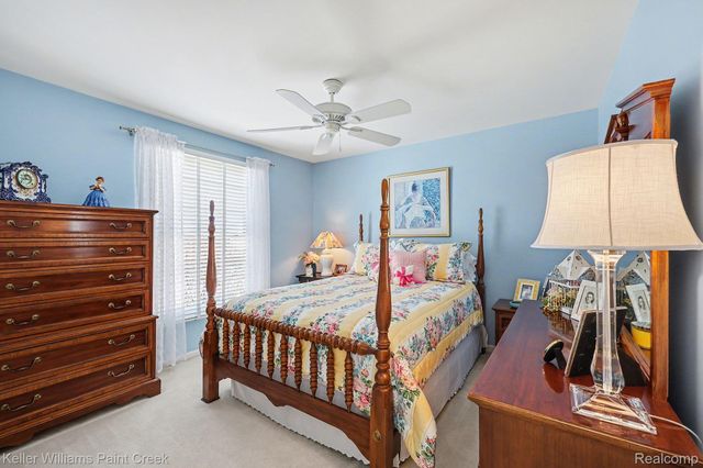 4179 Wincrest Lane, Oakland Charter Township, MI 48306