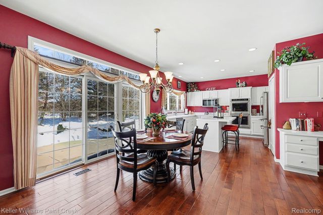 4179 Wincrest Lane, Oakland Charter Township, MI 48306