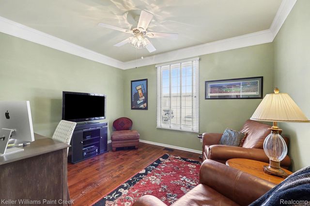 4179 Wincrest Lane, Oakland Charter Township, MI 48306