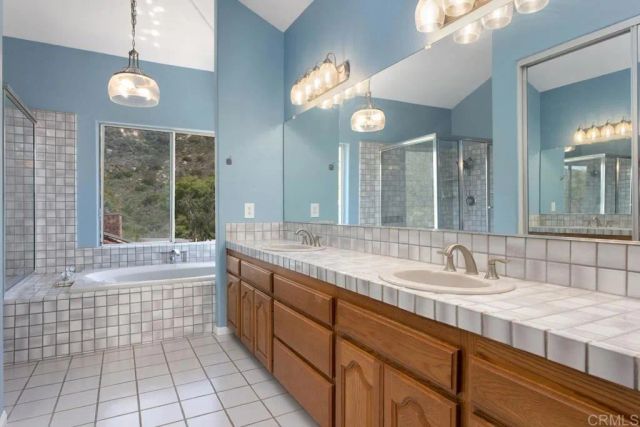 15979 Gantry Way, Ramona, CA 92065