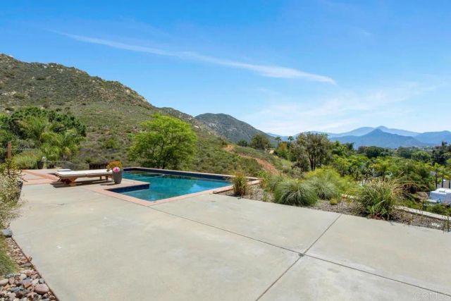 15979 Gantry Way, Ramona, CA 92065
