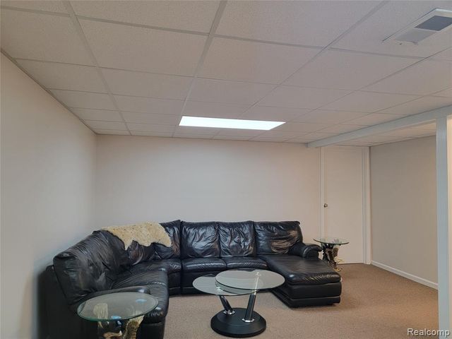 201 Sandalwood Drive, Rochester Hills, MI 48307
