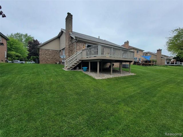 201 Sandalwood Drive, Rochester Hills, MI 48307