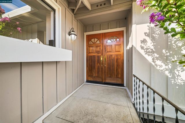 2124 Presidio Ct, Danville, CA 94526