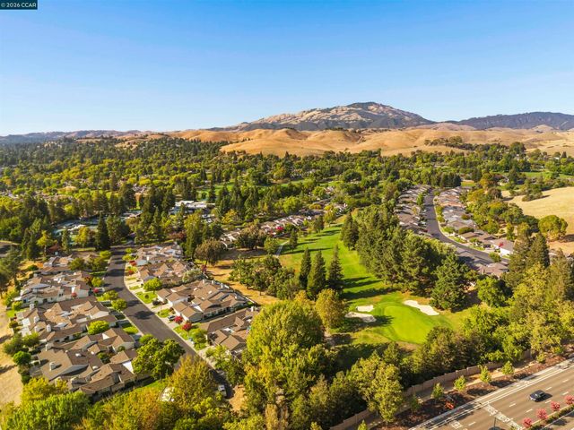 2124 Presidio Ct, Danville, CA 94526