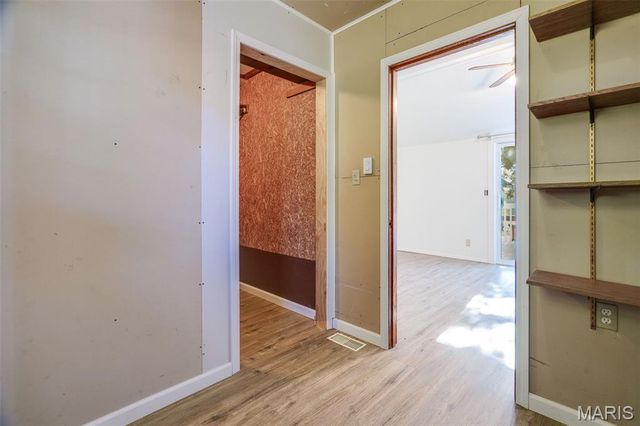 9 N Delaware Avenue, Belleville, IL 62221