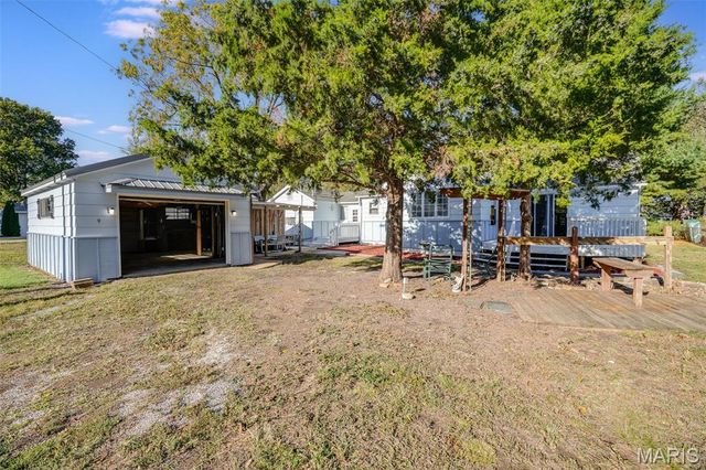 9 N Delaware Avenue, Belleville, IL 62221