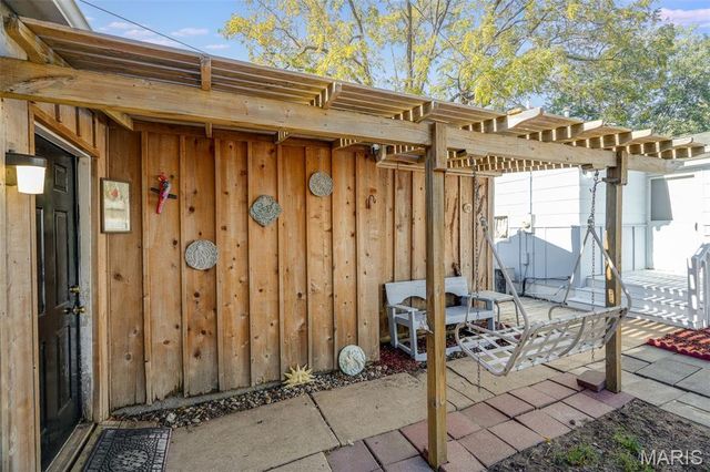 9 N Delaware Avenue, Belleville, IL 62221