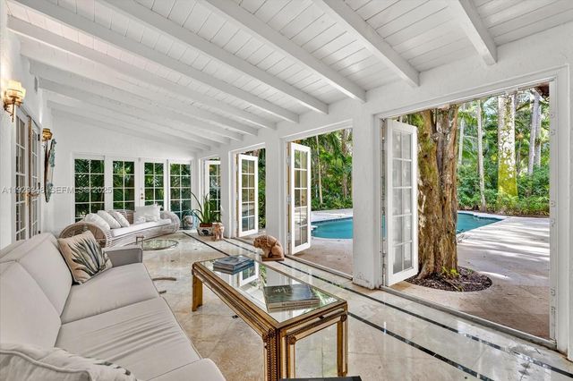 4190 Ingraham Hwy, Miami, FL 33133