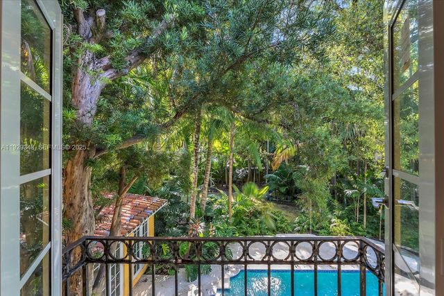 4190 Ingraham Hwy, Miami, FL 33133