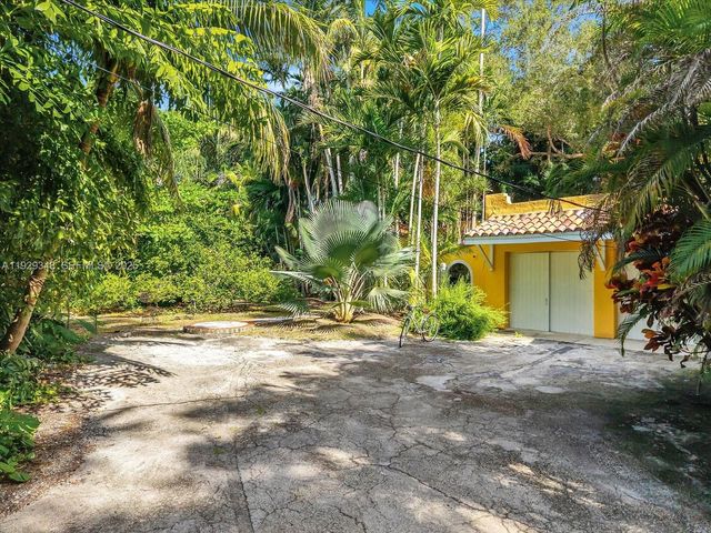 4190 Ingraham Hwy, Miami, FL 33133