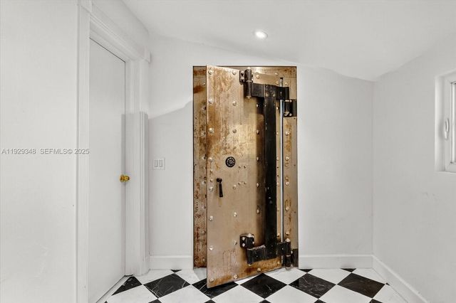 4190 Ingraham Hwy, Miami, FL 33133