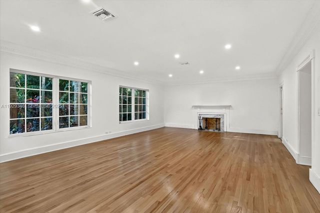 4190 Ingraham Hwy, Miami, FL 33133